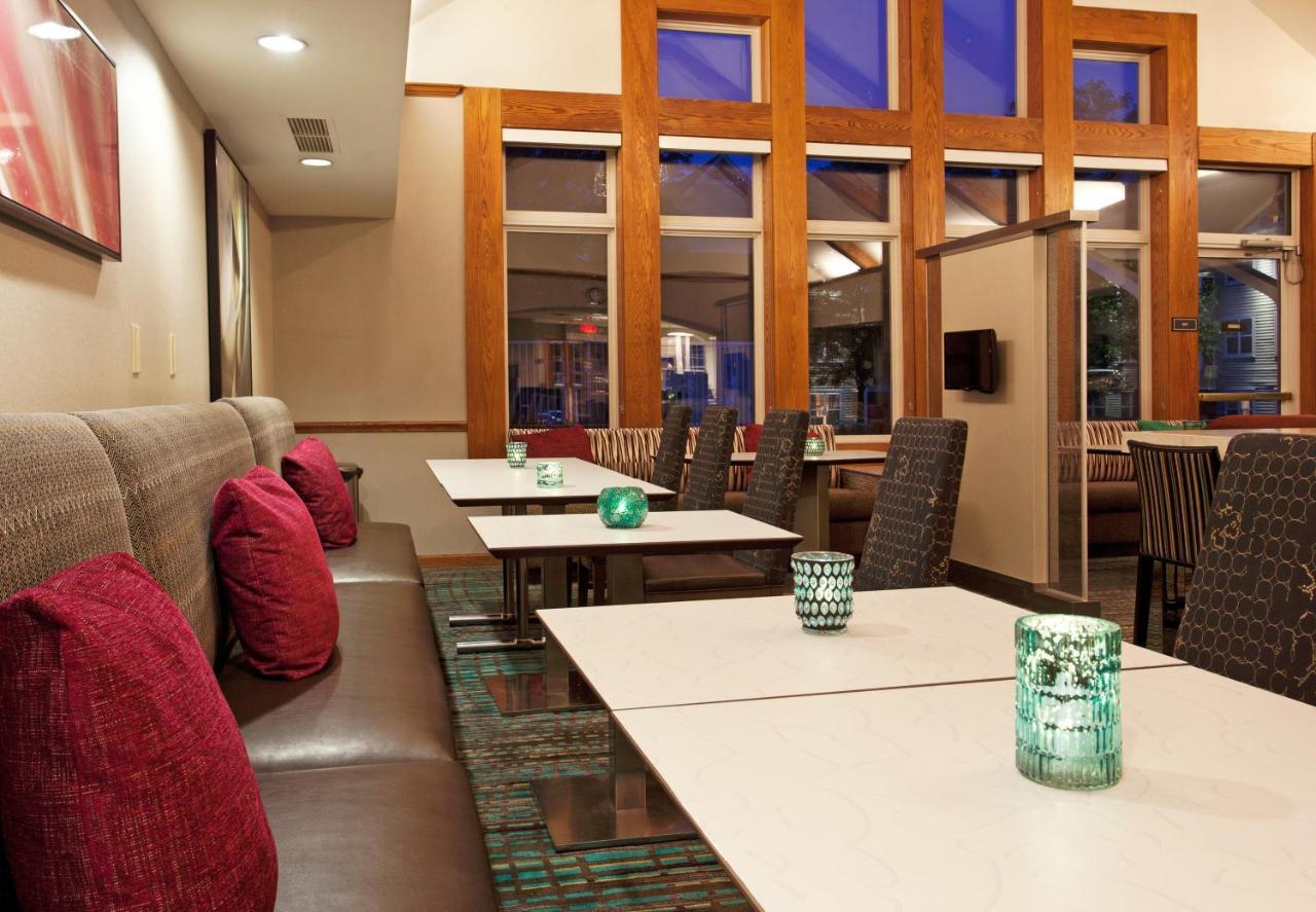 Residence Inn By Marriott Pittsburgh Airport Robinson Township 外观 照片